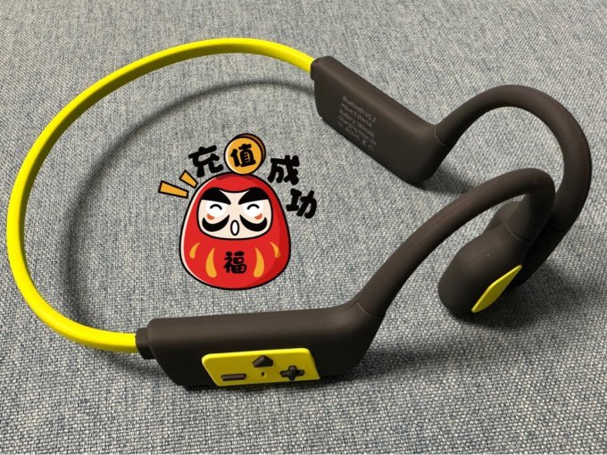 戴灵耳机