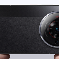 努比亚 Z50S Pro 发布：第二代骁龙8领先版、35mm 高定光学、预装MyOS 13