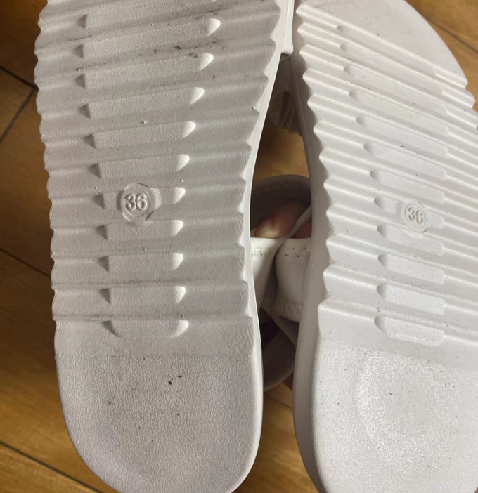 儿童凉鞋