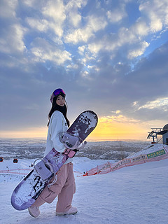 多巴胺女孩的雪季穿搭！百搭burton雪镜