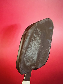 雀巢摩爵生巧口味巧克力冰激淋是夏天的甜蜜
