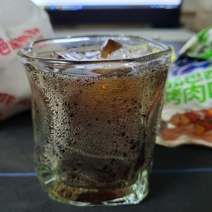 碳酸饮料