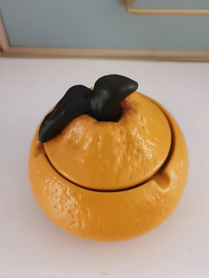 烟灰缸