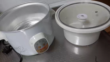 《陶瓷煲汤电炖锅：实用又健康的家居好物》