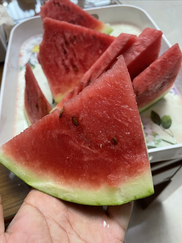 炎炎夏日还是西瓜解渴