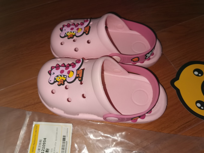 小黄鸭儿童凉鞋