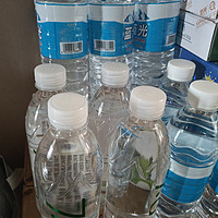 其他 篇三：你知道吗？饮用水标准竟然有这么多种，你喝的水符合哪个标准？
