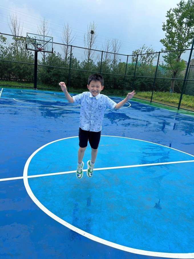 泰兰尼斯儿童运动鞋