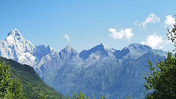 四姑娘山大峰归来：有雪山、有银河、还有避坑。说说那些装备的事情和注意事项