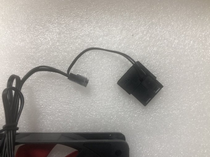 先马散热风扇