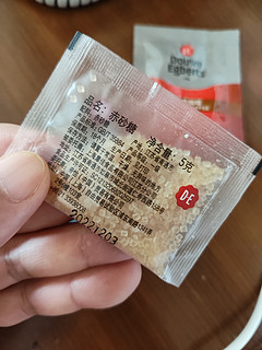 赤砂糖原来是黄色的