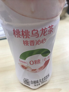 可口可乐，无糖桃桃乌龙茶，滋味浓郁