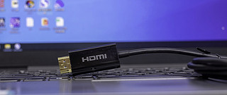 评测中心 篇一百五十七：绿联HDMI转接线，一线投屏，高清画质轻松搞定
