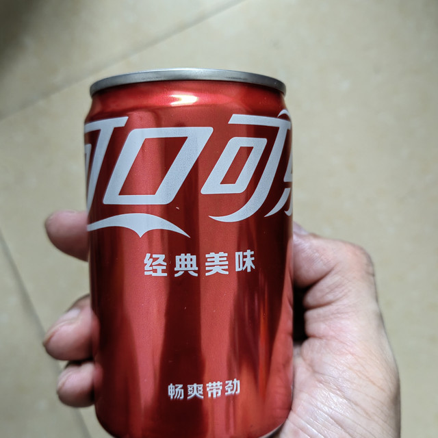 夏天就必须喝可口可乐