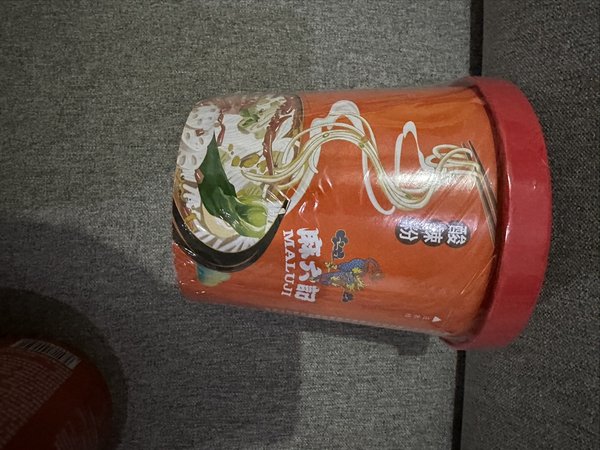 购物车里的麻六记酸辣粉，不知道买了多少回