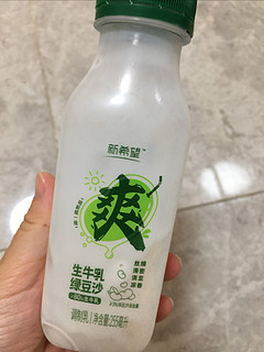 推荐的新希望生牛乳绿豆沙很好喝