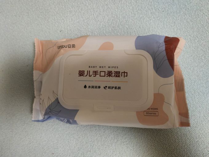 乐智屋湿纸巾