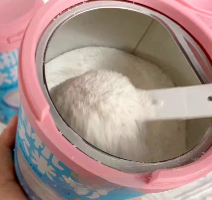 小鹿蓝蓝米粉菜粉