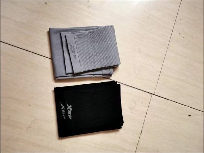 特步运动护具