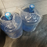 桶装水：生活中不可或缺的纯净利器