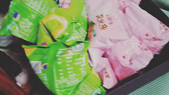 孩子的零食盒，折叠后草莓形状的买菜袋子，汪汪队手表