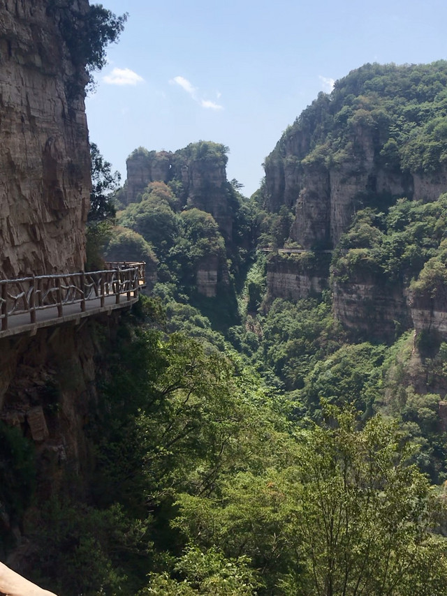 跟搭子一起去爬山