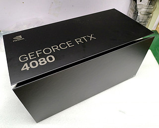 公版RTX4080是真的很厚重呀