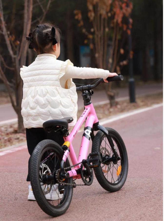 儿童自行车