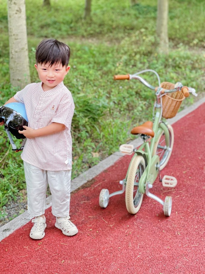 泰兰尼斯童鞋