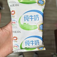 这个伊利牛奶也不错