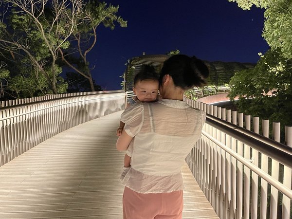 和大伙说说，我和我老婆怎么认识的？