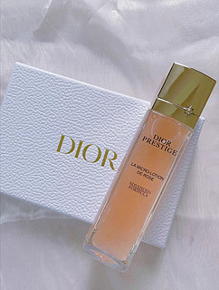 Dior“花蜜水”