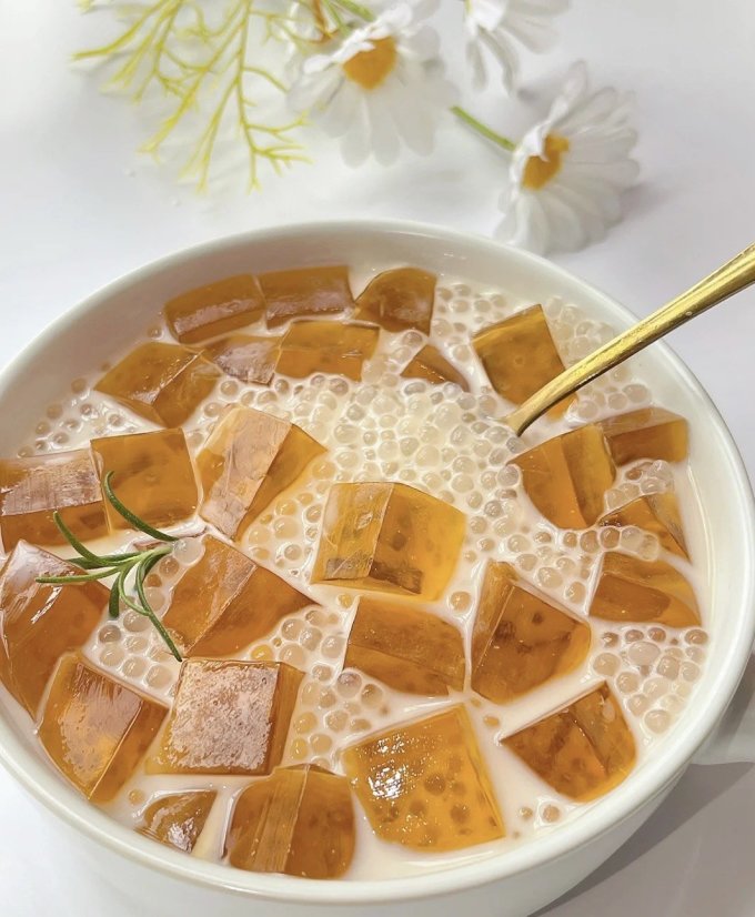 椰汁茶冻西米露