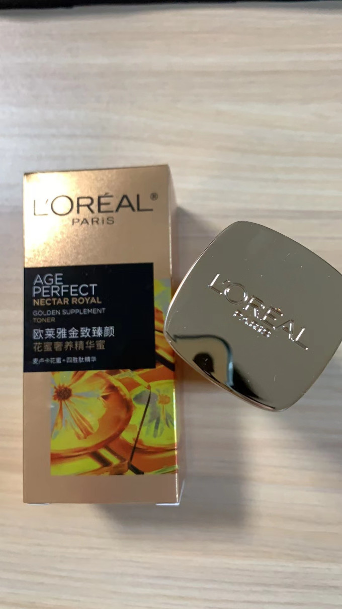 巴黎欧莱雅爽肤水