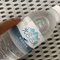 夏日必备瓶装饮用水太方便了