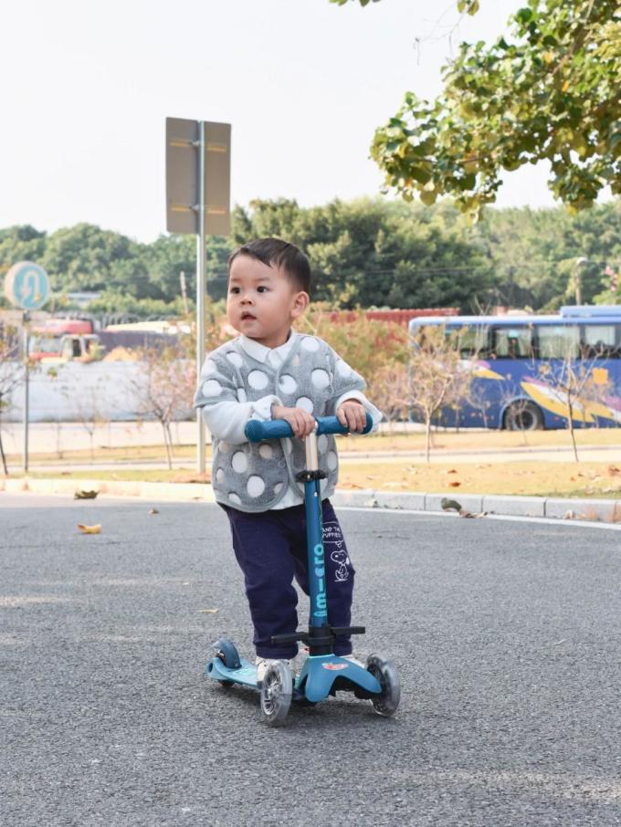 迈古儿童滑板车