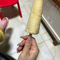 玉米雪糕，造型好看，颜值高还好吃。