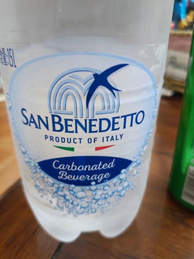 水
