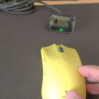 玩电脑玩游戏离不开一个性能强悍的鼠标