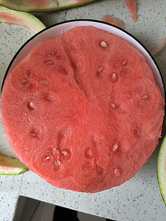 夏天来了，吃西瓜解暑最爽快！