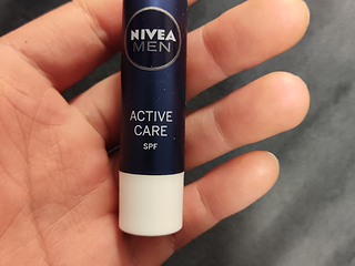 妮维雅(NIVEA)润唇膏男士型，滋润保湿 