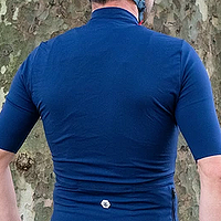 2023骑行指南（61）：为什么骑公路自行车的人要穿紧身衣服