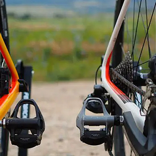 2023骑行指南（63）：崔克与闪电公路自行车：哪一款更适合你？