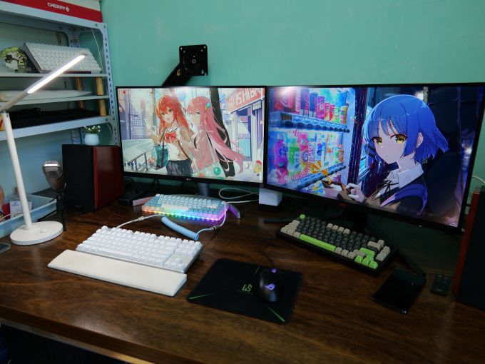 惠科显示器
