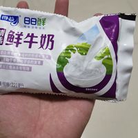 牛奶方面，孩子，还是好打发的。