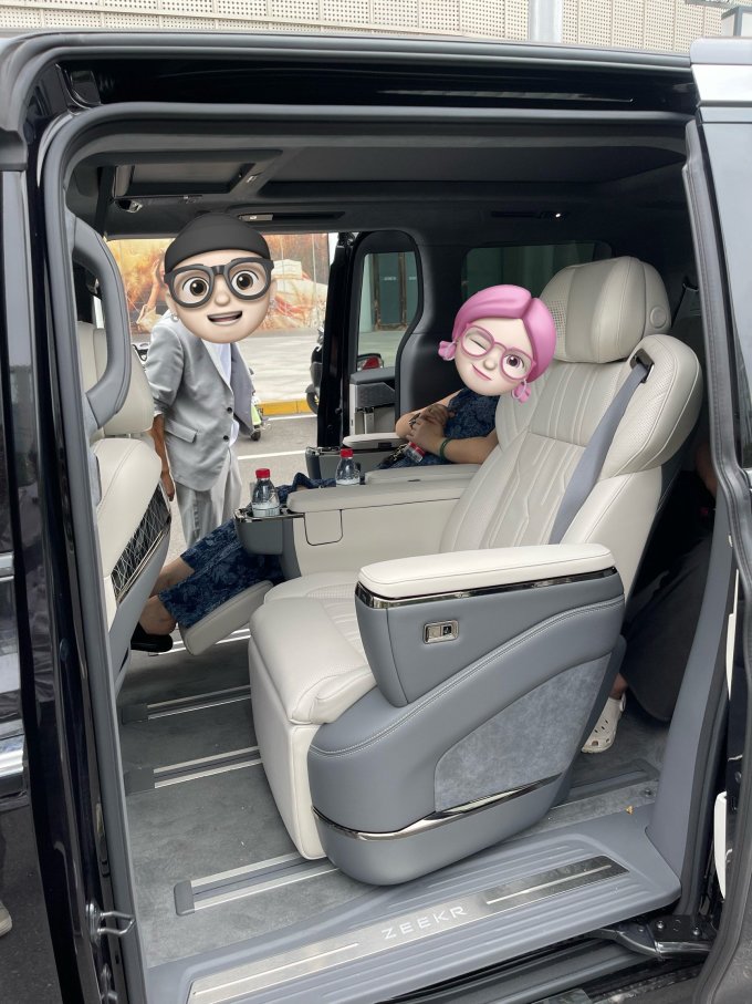极氪新能源车