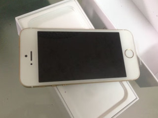 你还记得这部经典的iphone se一代吗？