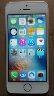 你还记得这部经典的iphone se一代吗？