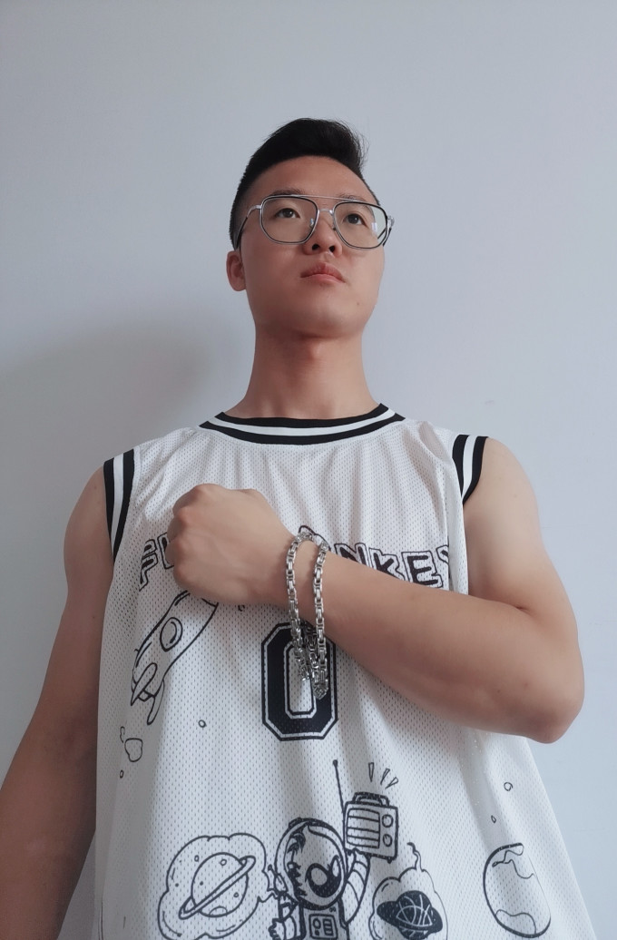 时尚饰品
