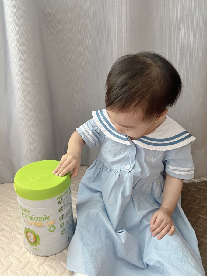 爱恩思婴儿奶粉